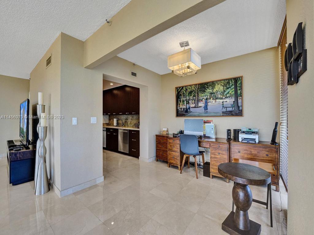 19355 Turnberry Way Unit: 3J