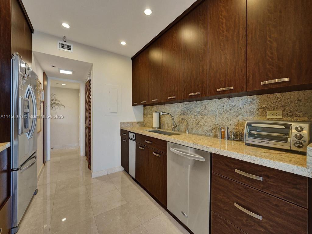 19355 Turnberry Way Unit: 3J