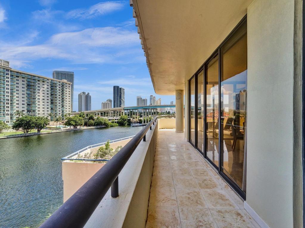 19355 Turnberry Way Unit: 3J