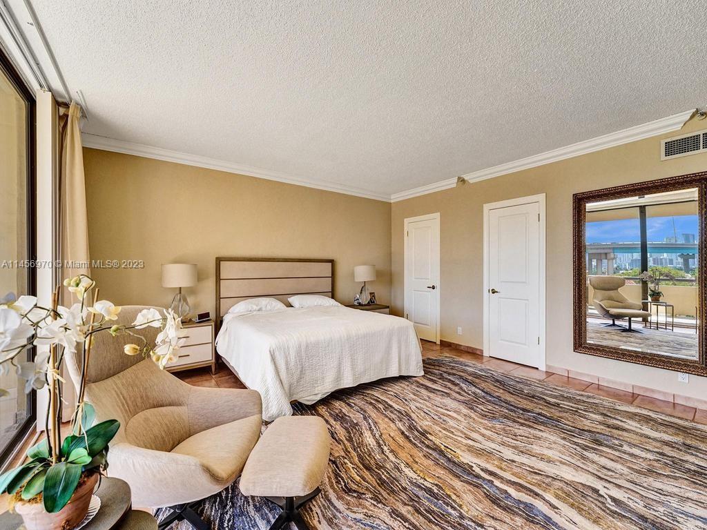 19355 Turnberry Way Unit: 3J