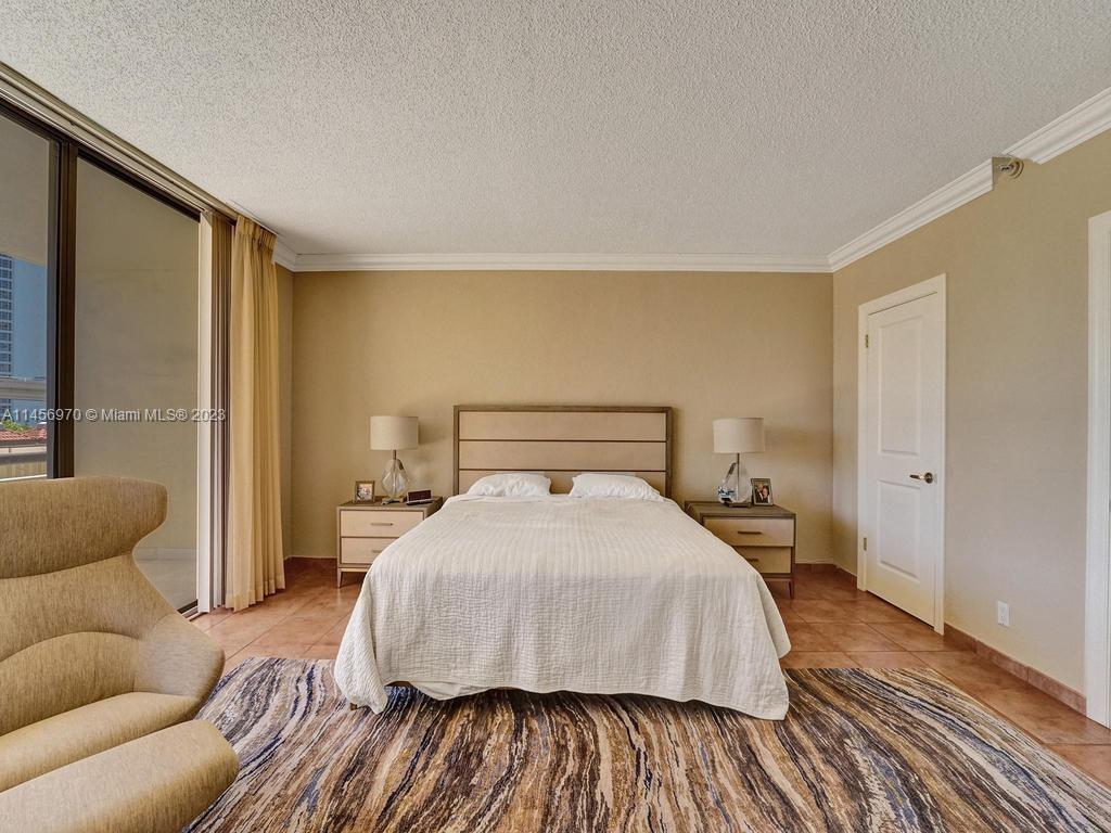 19355 Turnberry Way Unit: 3J