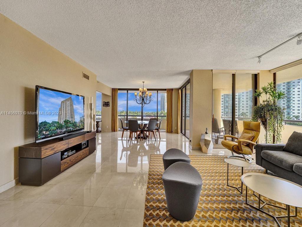 19355 Turnberry Way Unit: 3J