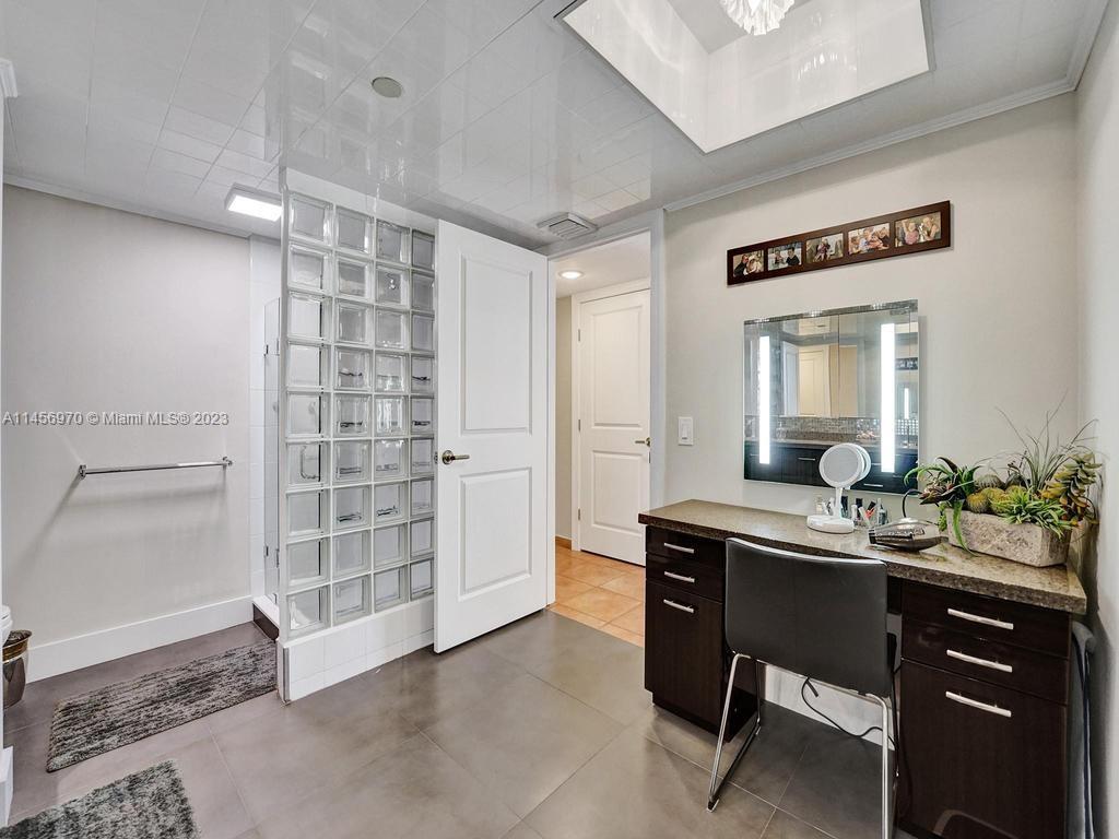 19355 Turnberry Way Unit: 3J
