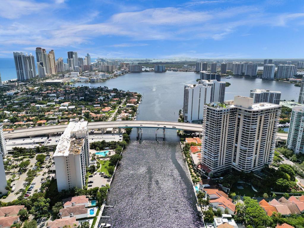 19355 Turnberry Way Unit: 3J