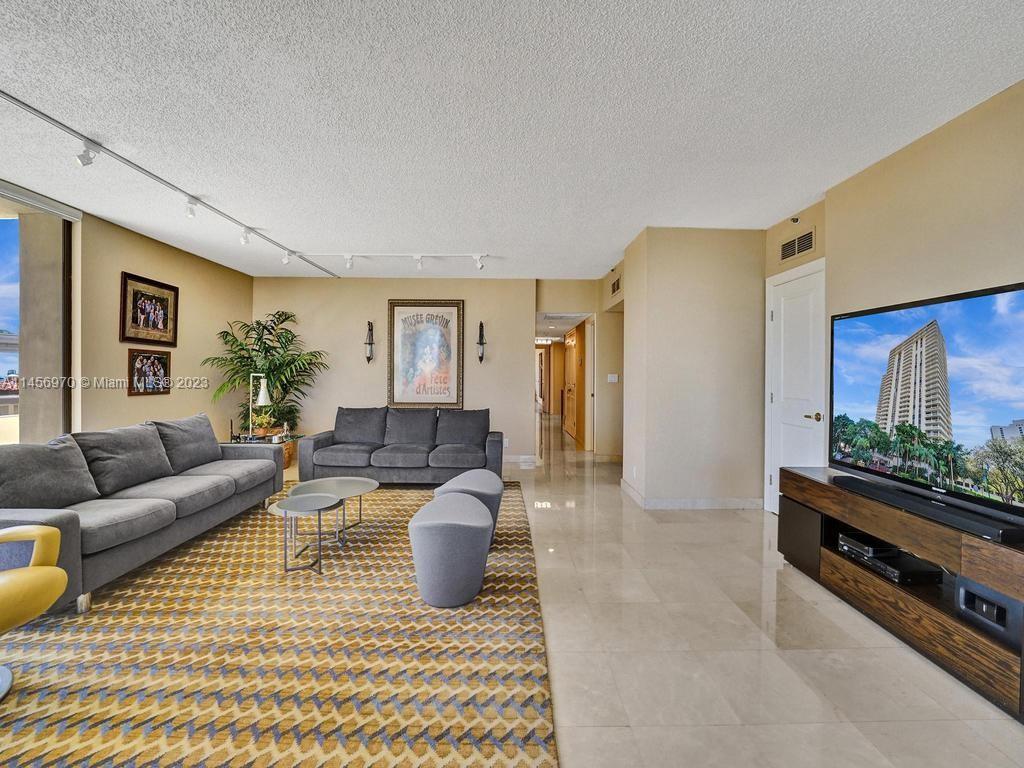 19355 Turnberry Way Unit: 3J