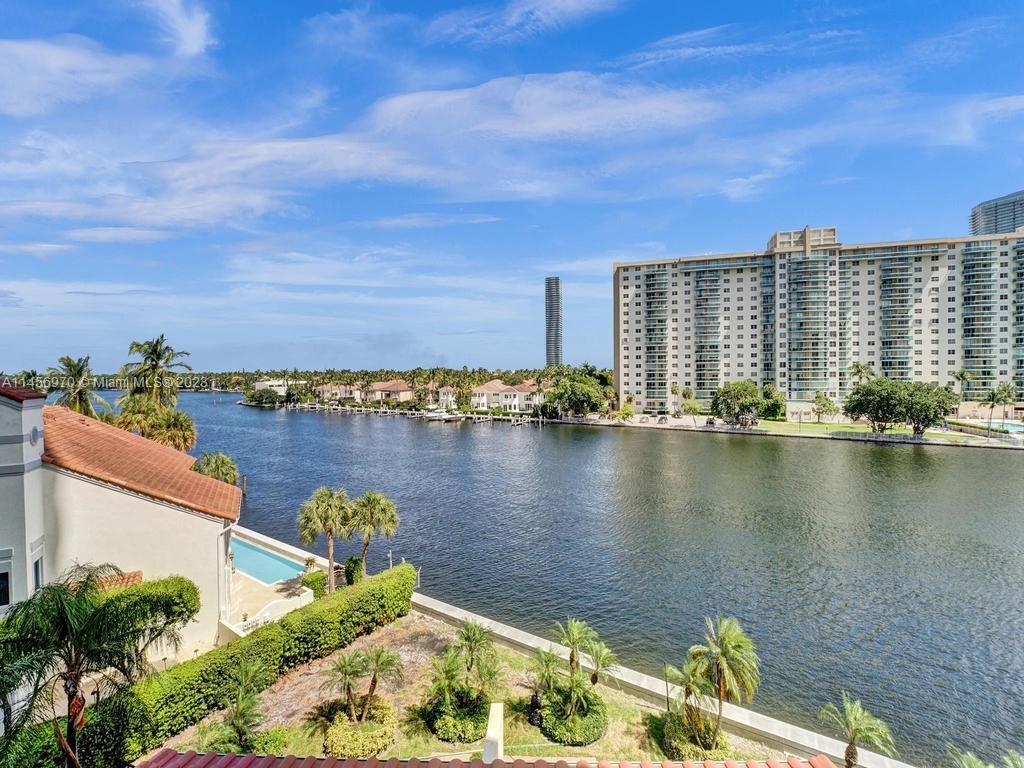 19355 Turnberry Way Unit: 3J