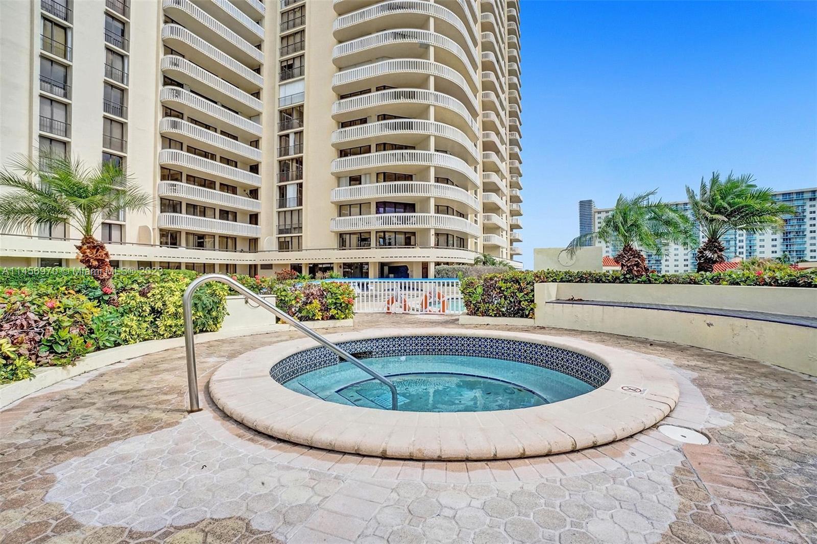 19355 Turnberry Way Unit: 3J