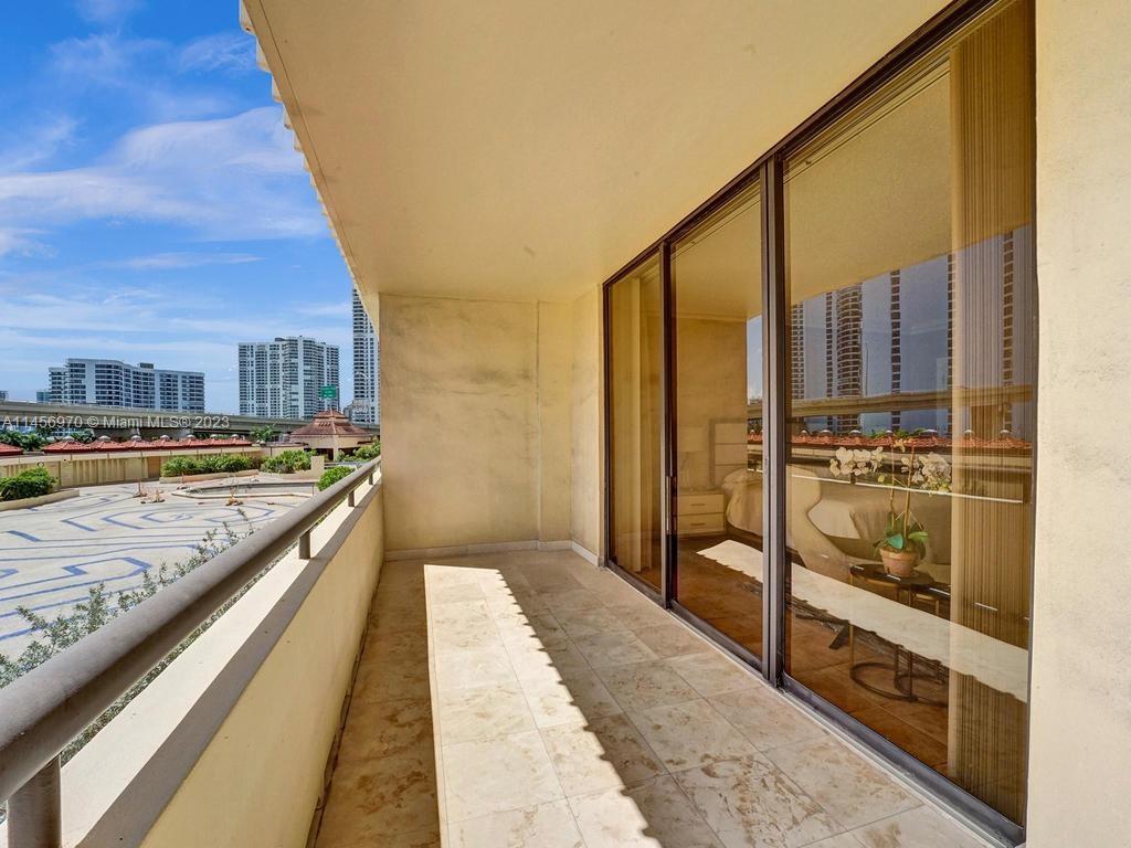 19355 Turnberry Way Unit: 3J