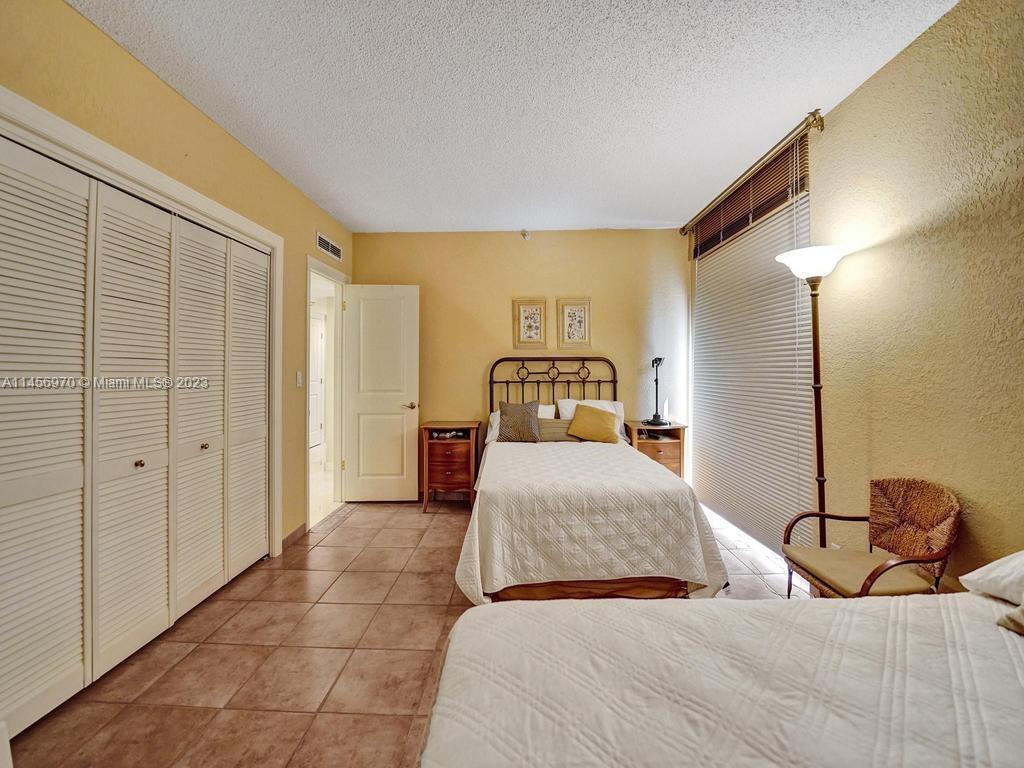 19355 Turnberry Way Unit: 3J