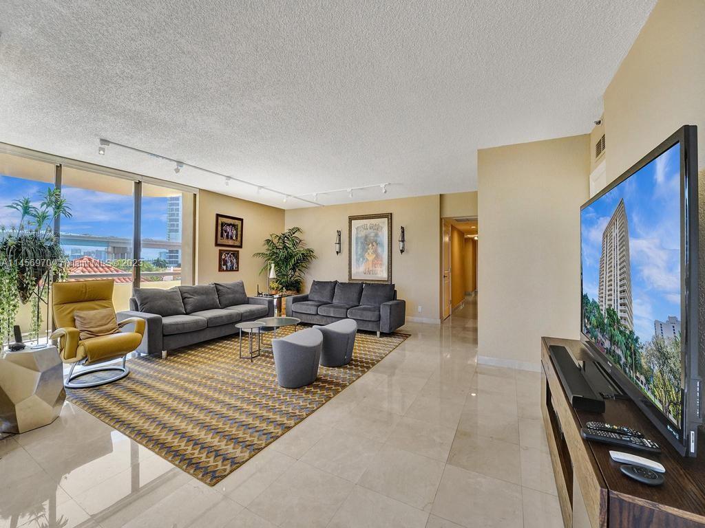 19355 Turnberry Way Unit: 3J