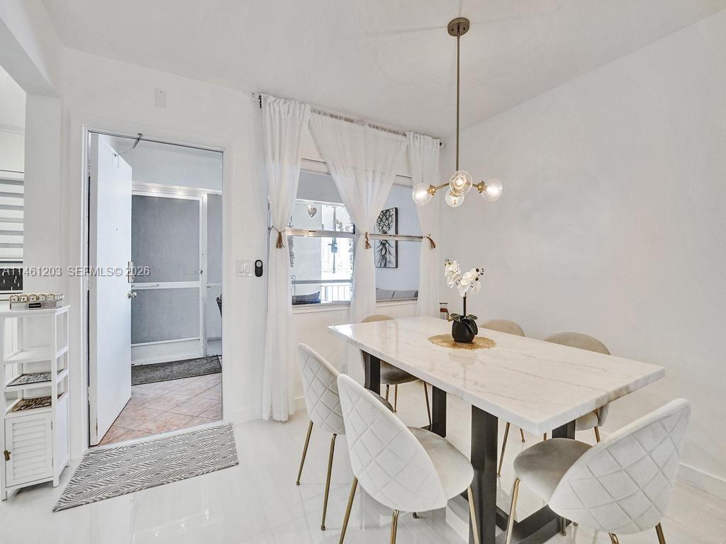 300 Golden Isles Dr Unit: 312