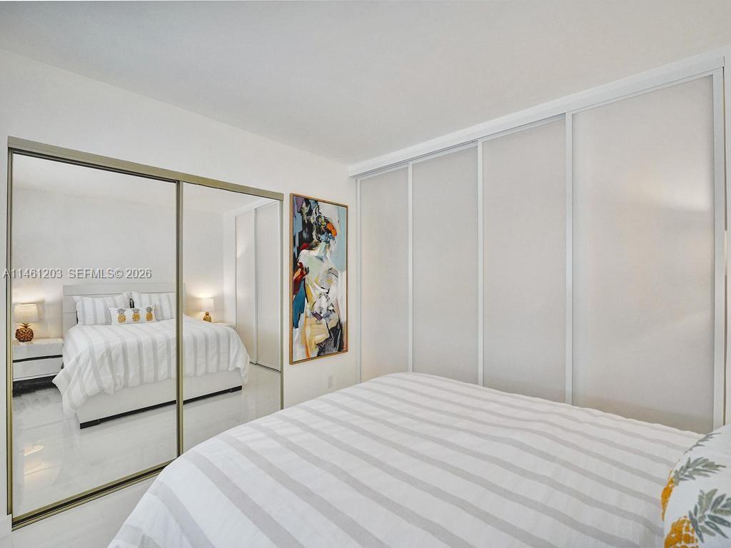 300 Golden Isles Dr Unit: 312