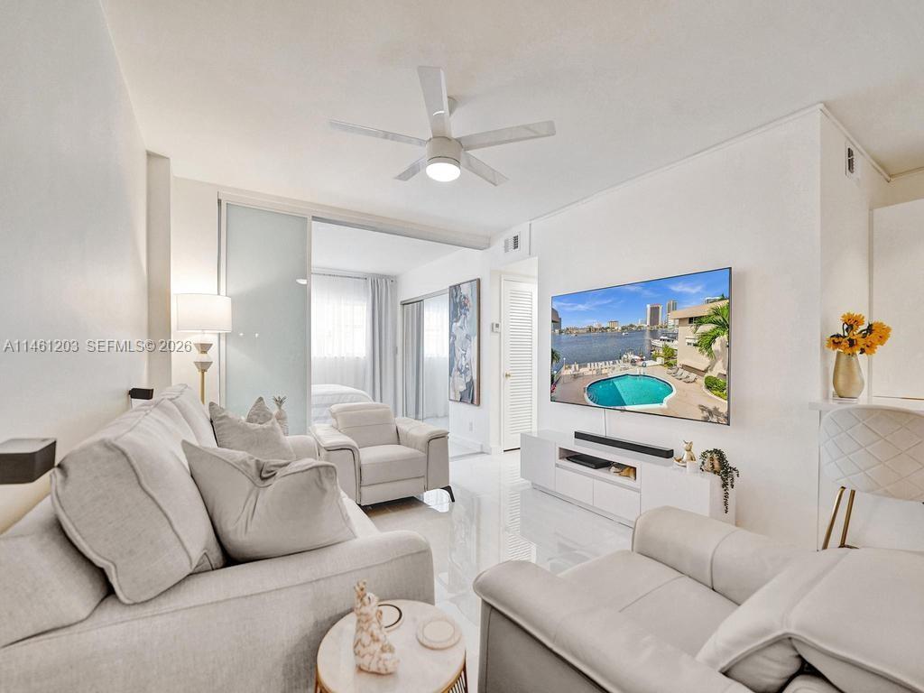 300 Golden Isles Dr Unit: 312