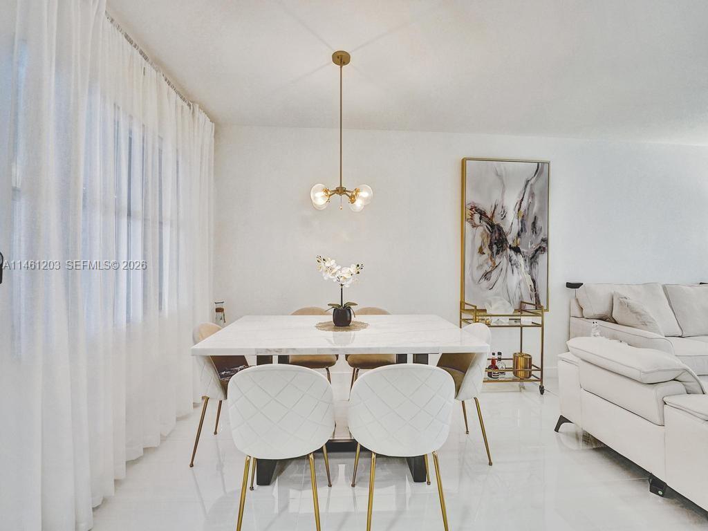 300 Golden Isles Dr Unit: 312