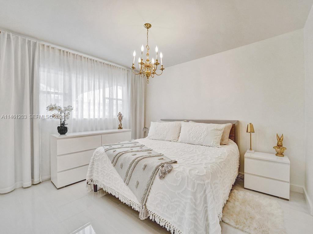 300 Golden Isles Dr Unit: 312