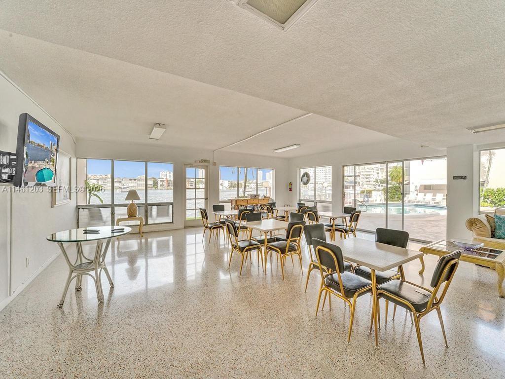 300 Golden Isles Dr Unit: 312