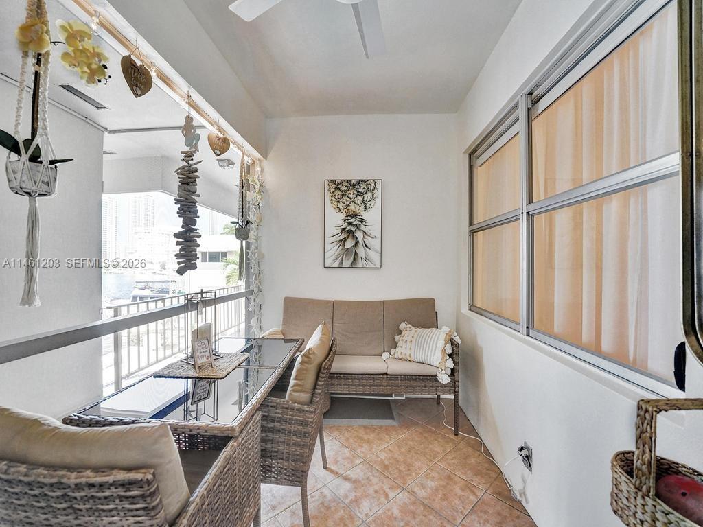 300 Golden Isles Dr Unit: 312