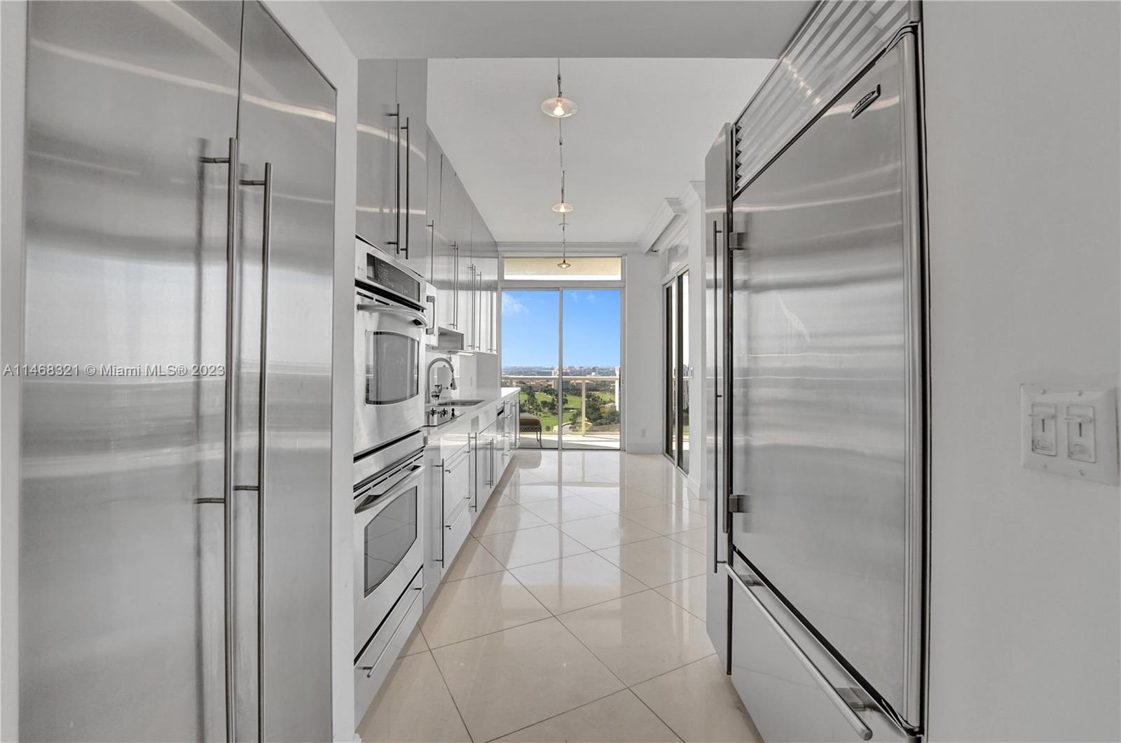 20281 E Country Club Dr Unit: TW7