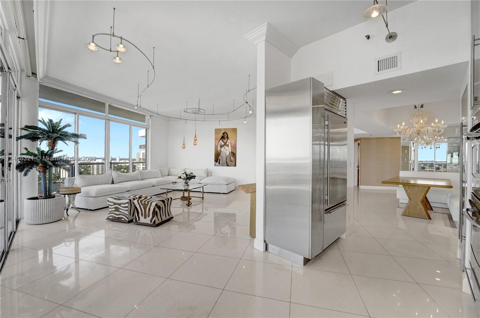 20281 E Country Club Dr Unit: TW7