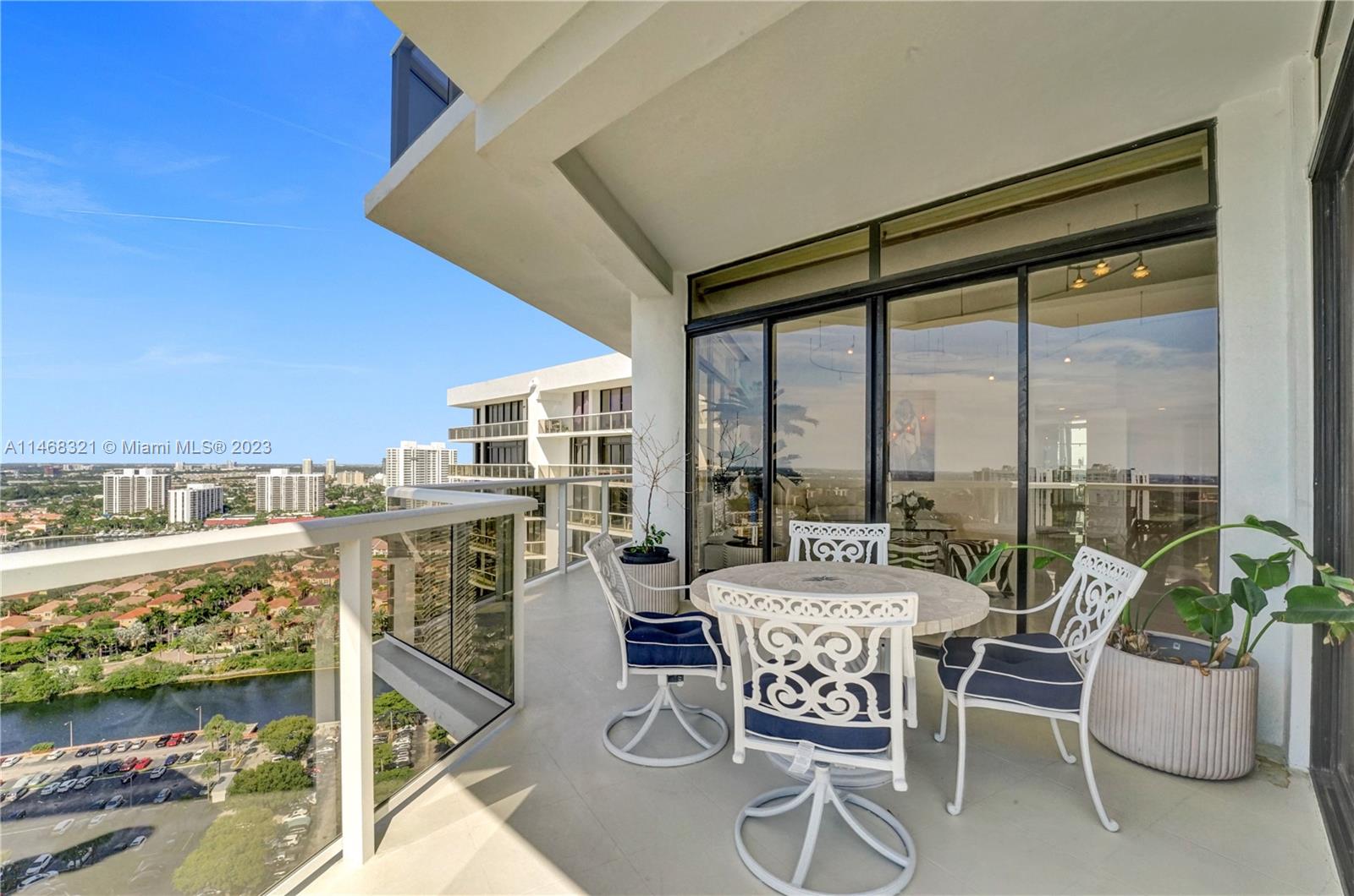 20281 E Country Club Dr Unit: TW7