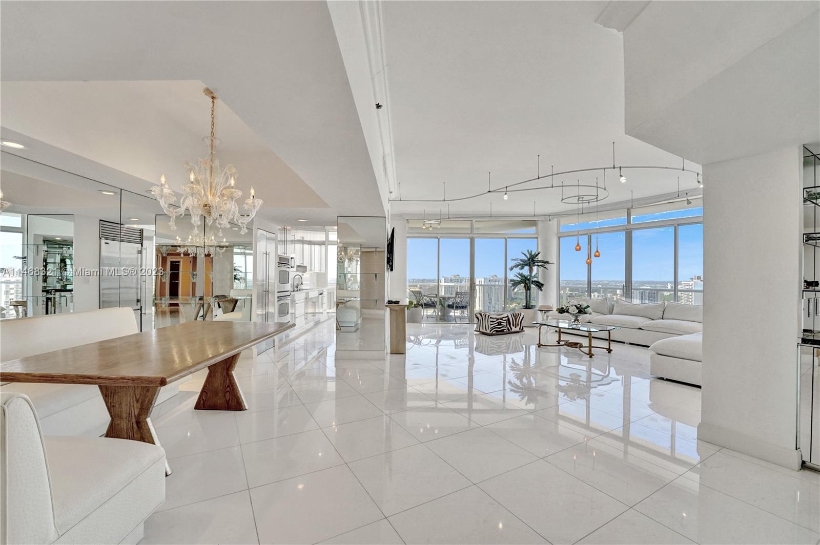20281 E Country Club Dr Unit: TW7