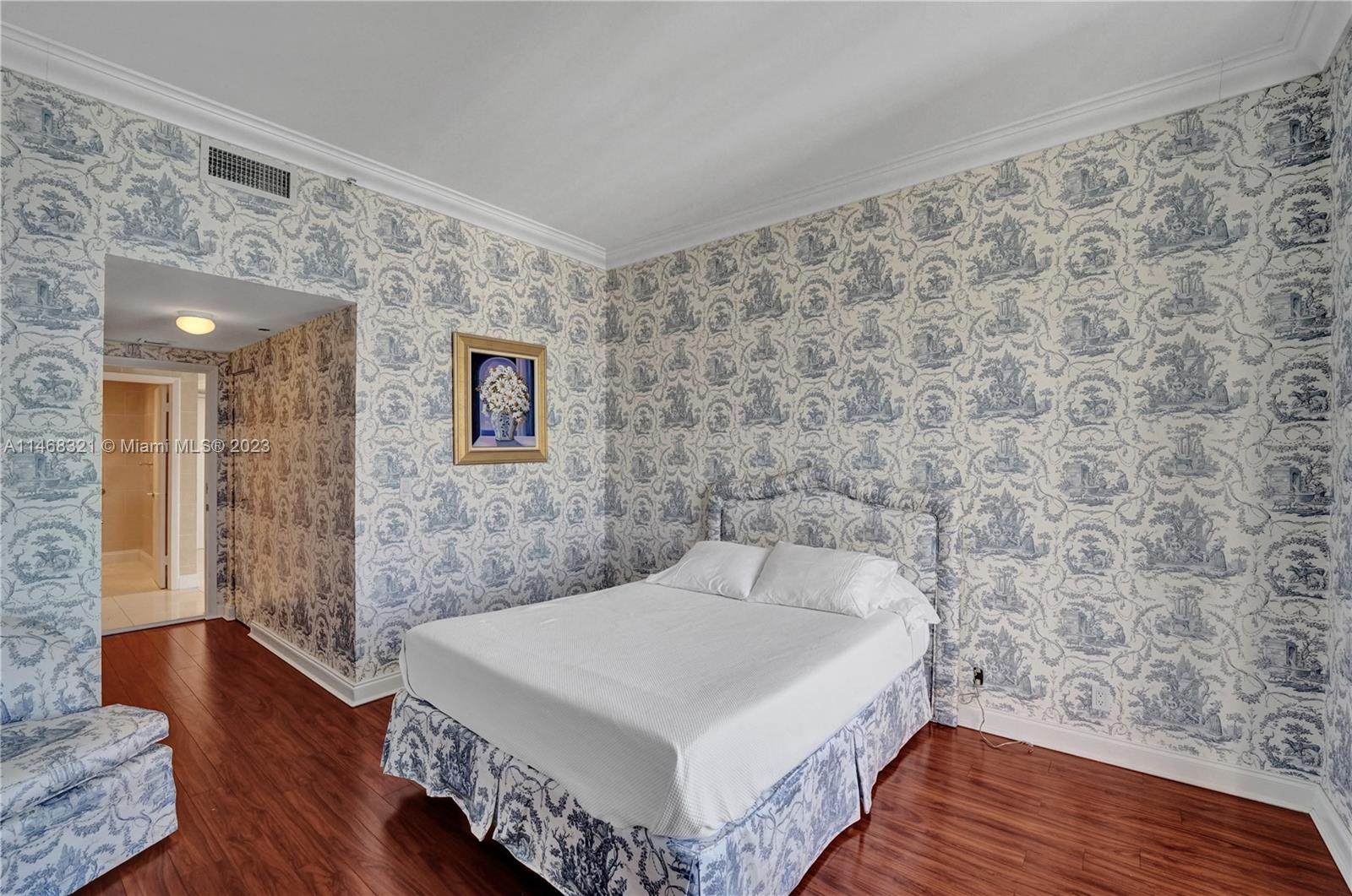 20281 E Country Club Dr Unit: TW7