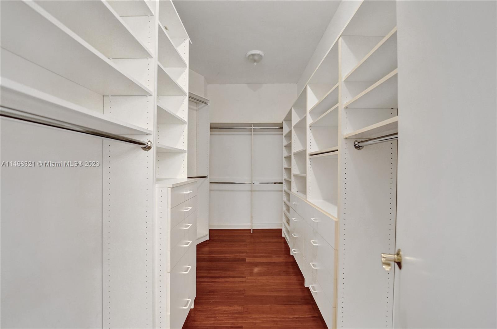 20281 E Country Club Dr Unit: TW7