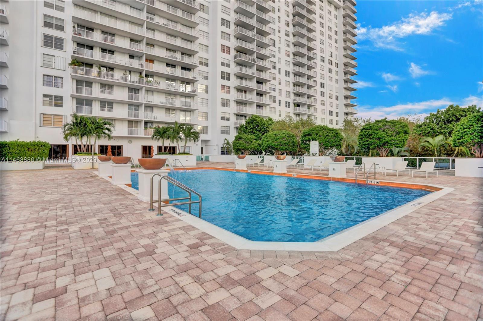 2851 NE 183rd St Unit: 1412E