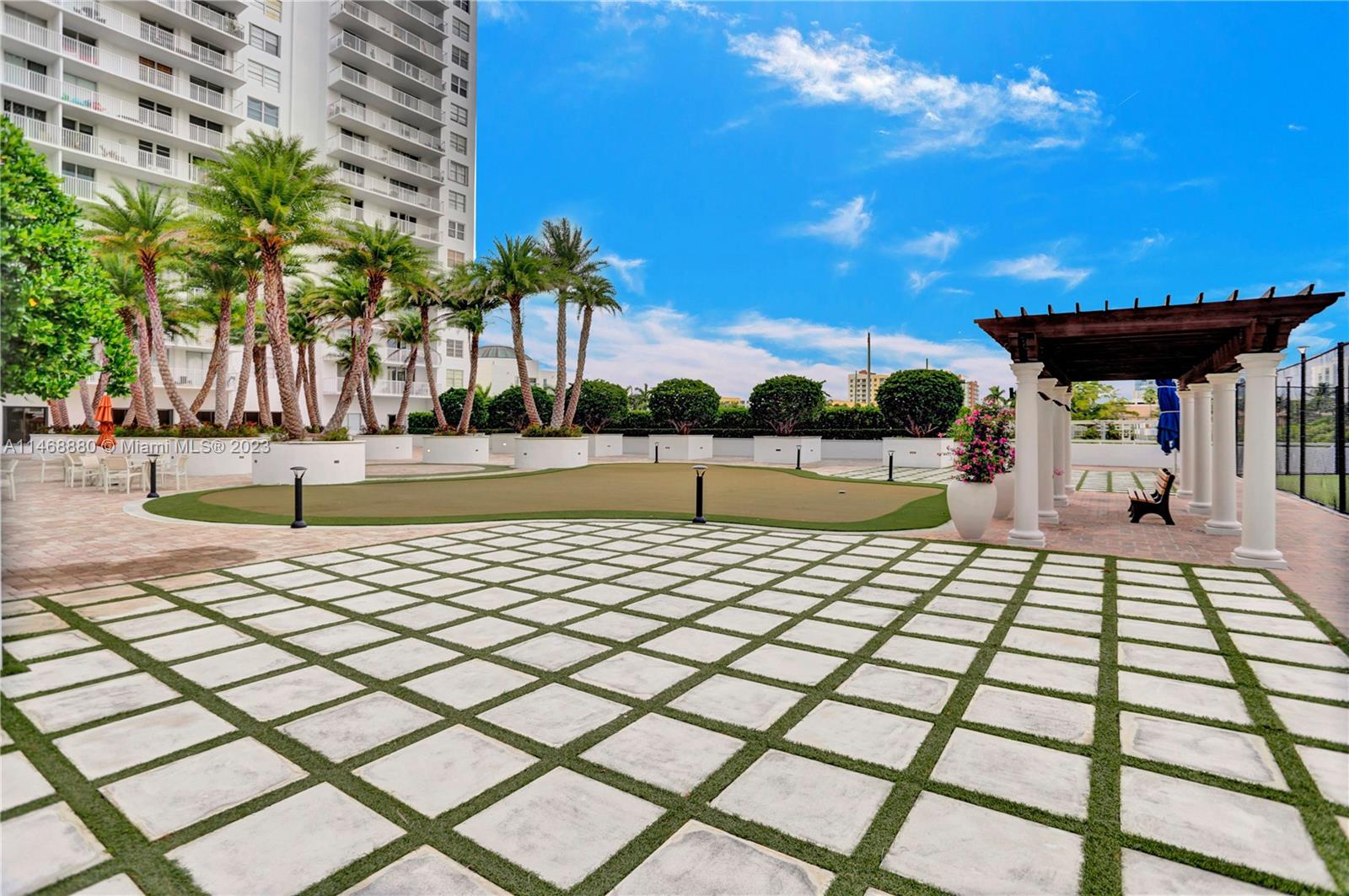 2851 NE 183rd St Unit: 1412E
