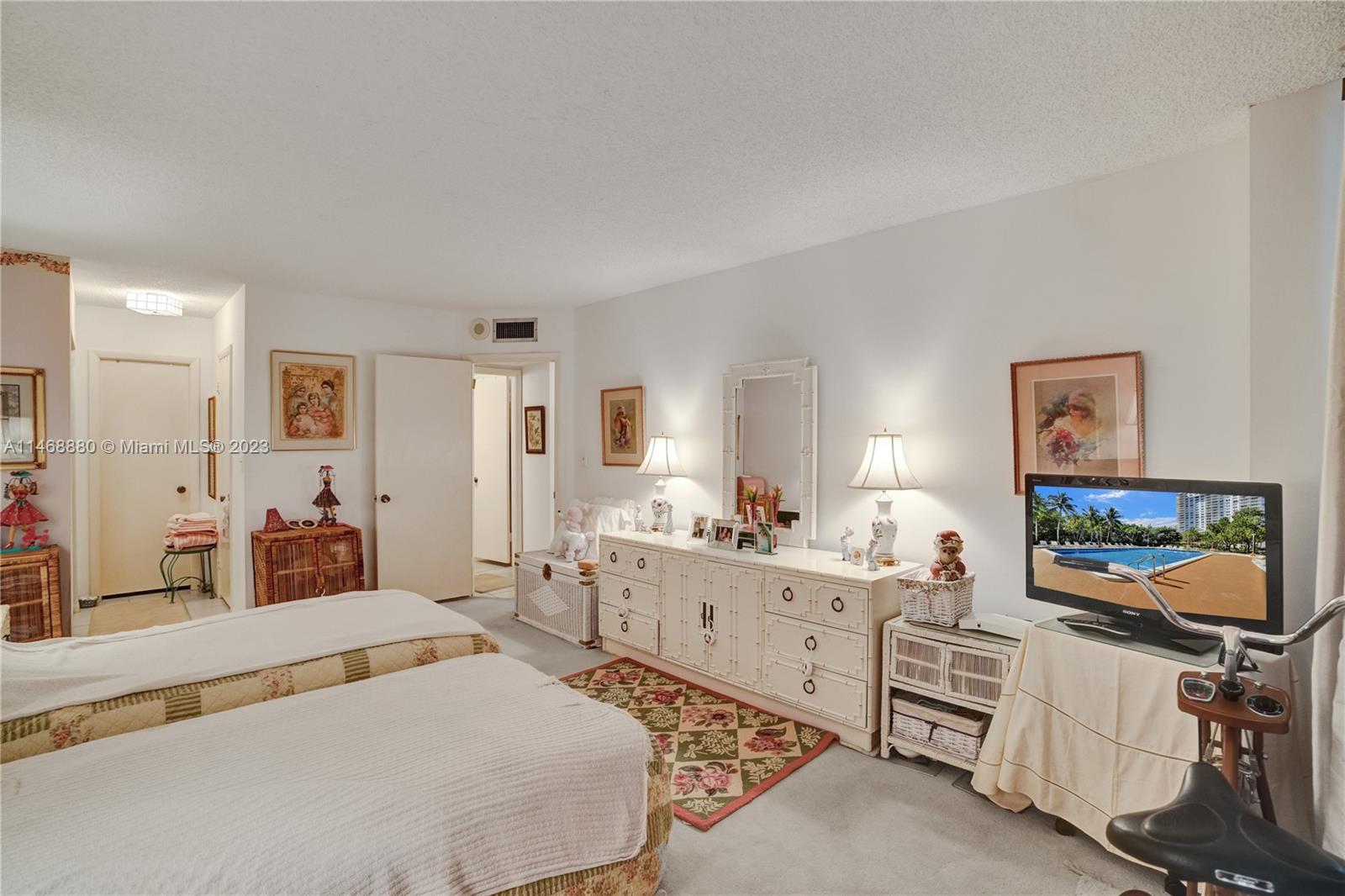 2851 NE 183rd St Unit: 1412E
