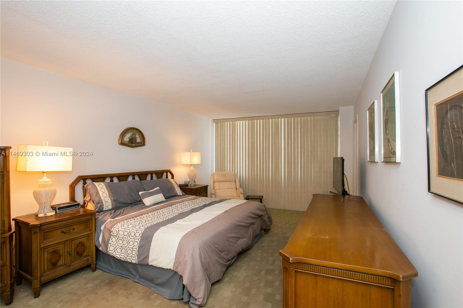 137 Golden Isles Dr Unit: 810