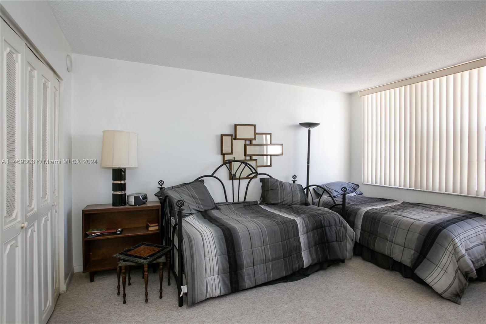 137 Golden Isles Dr Unit: 810