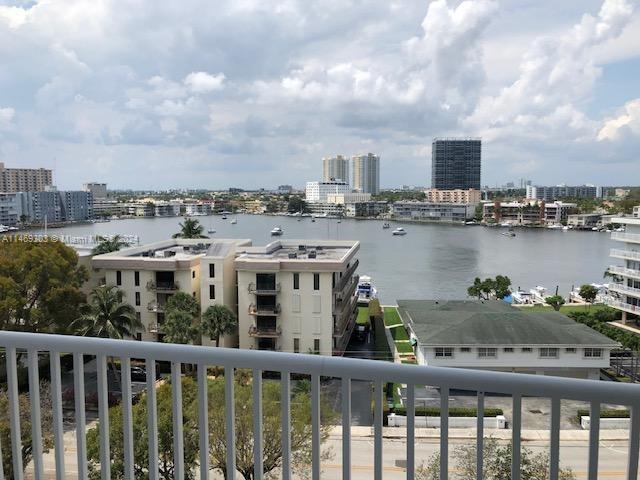 137 Golden Isles Dr Unit: 810
