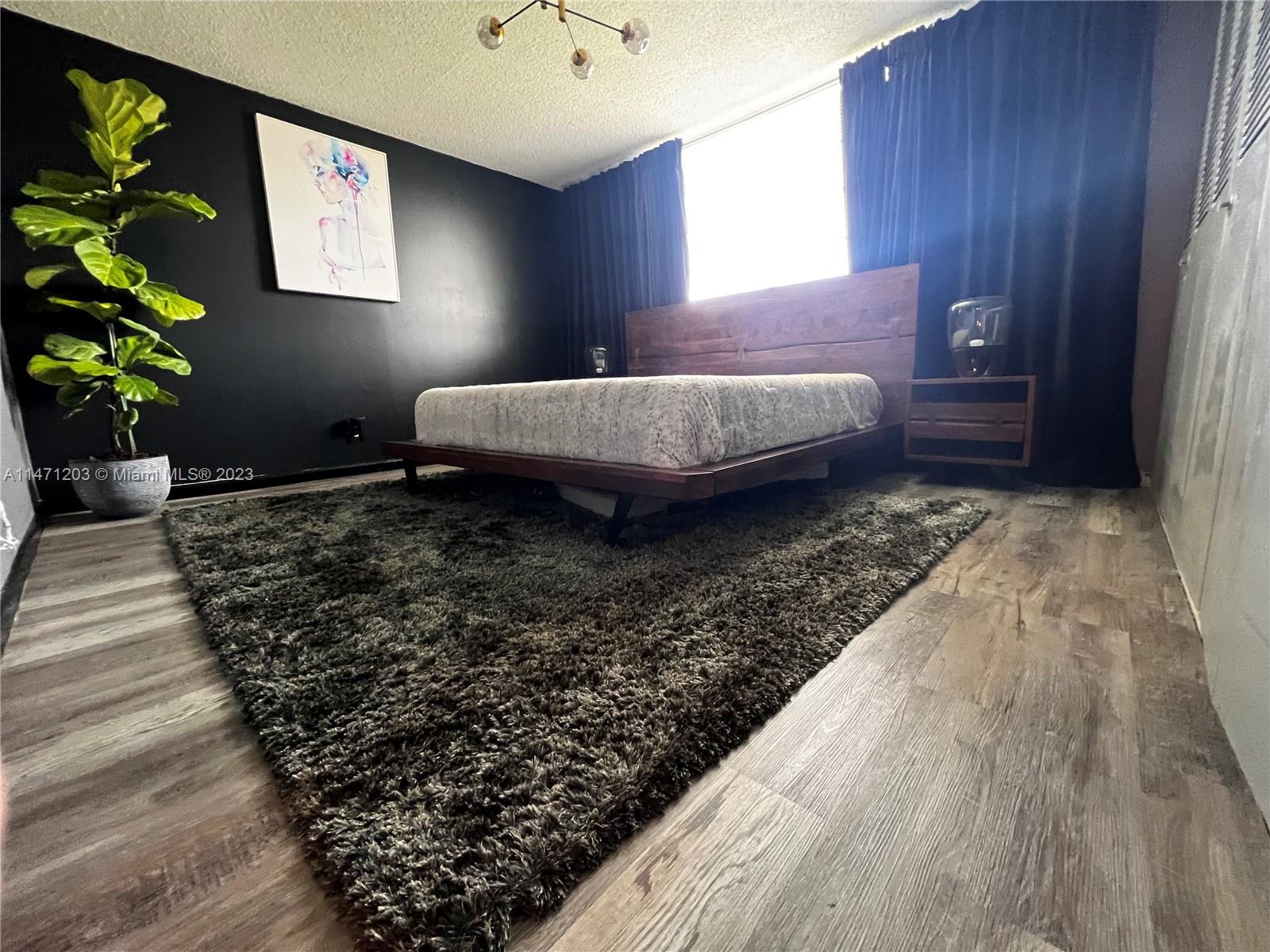 4320 Washington St Unit: 317
