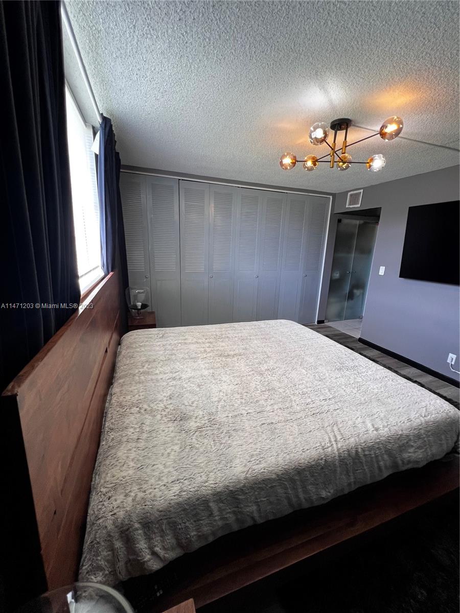 4320 Washington St Unit: 317