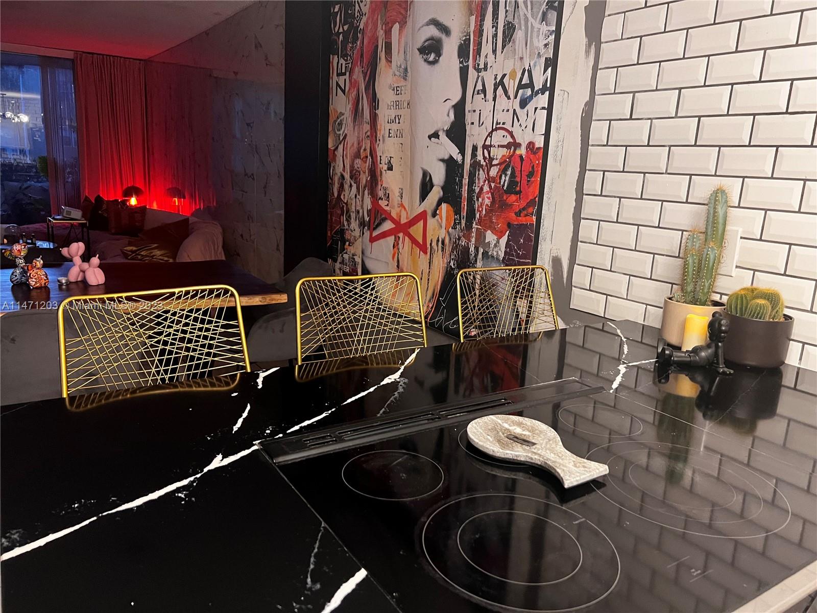 4320 Washington St Unit: 317