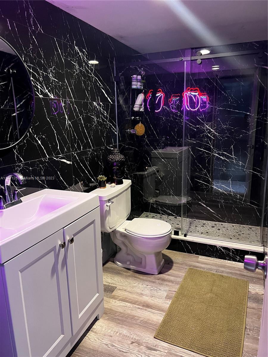 4320 Washington St Unit: 317