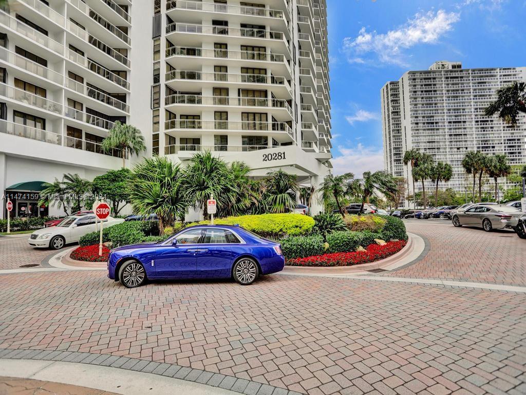 20281 E Country Club Dr Unit: 2010
