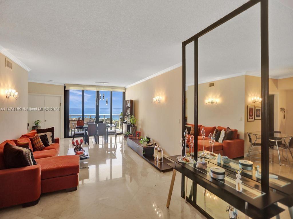 20281 E Country Club Dr Unit: 2010