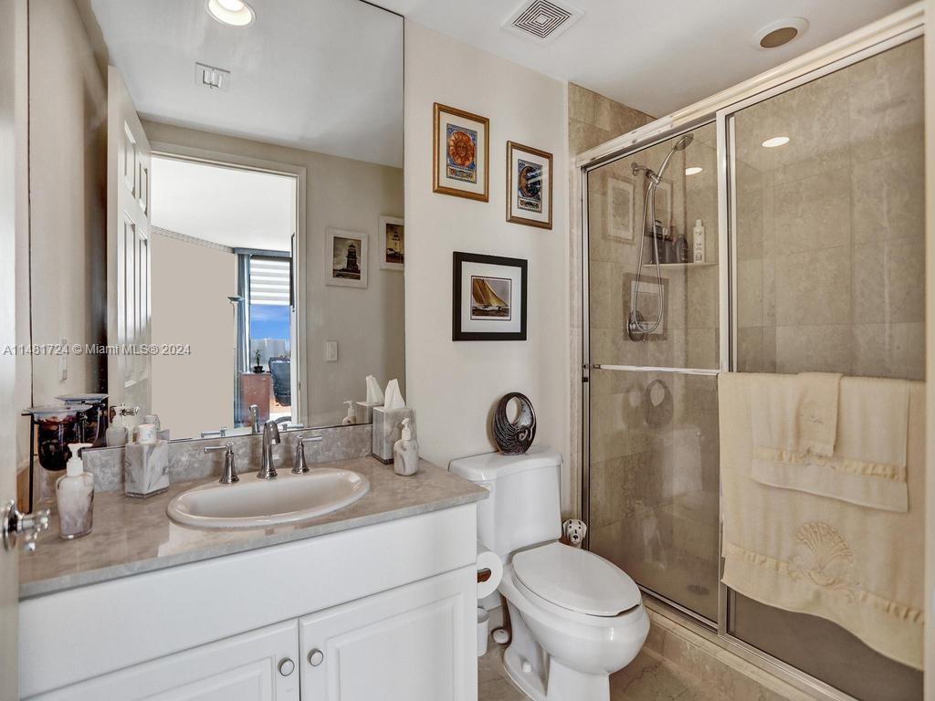 3370 Hidden Bay Dr Unit: 1709