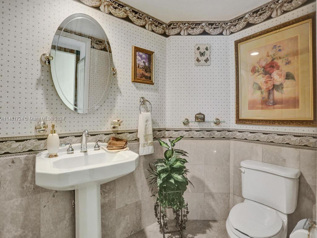 3370 Hidden Bay Dr Unit: 1709