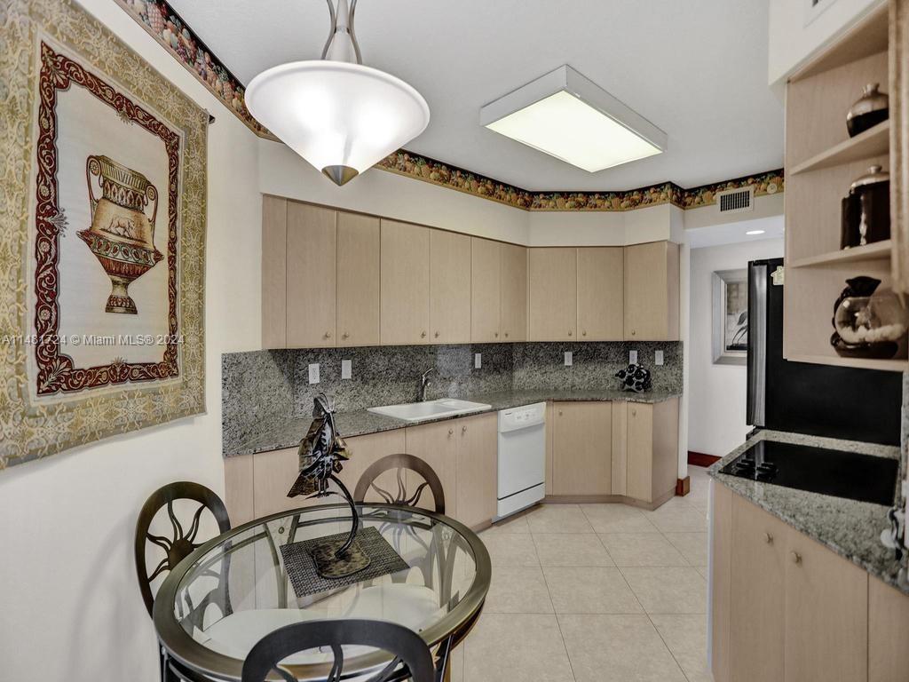 3370 Hidden Bay Dr Unit: 1709