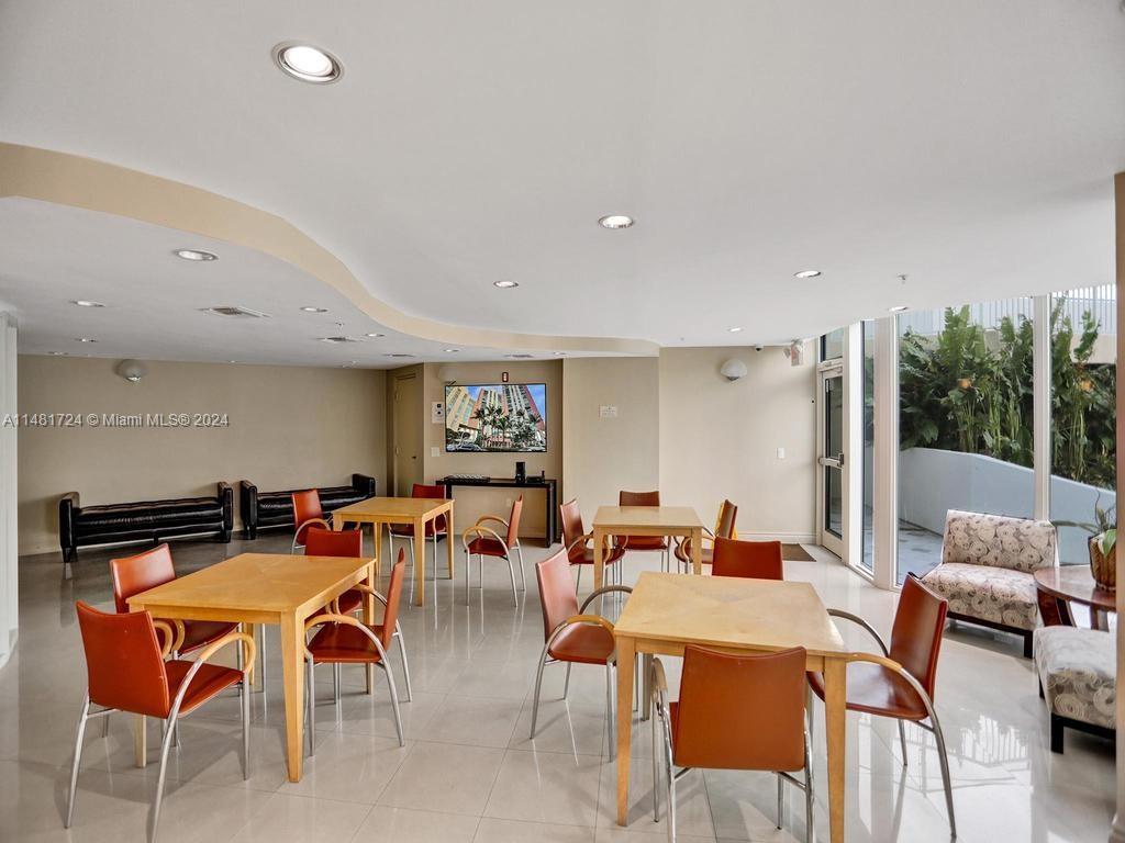 3370 Hidden Bay Dr Unit: 1709