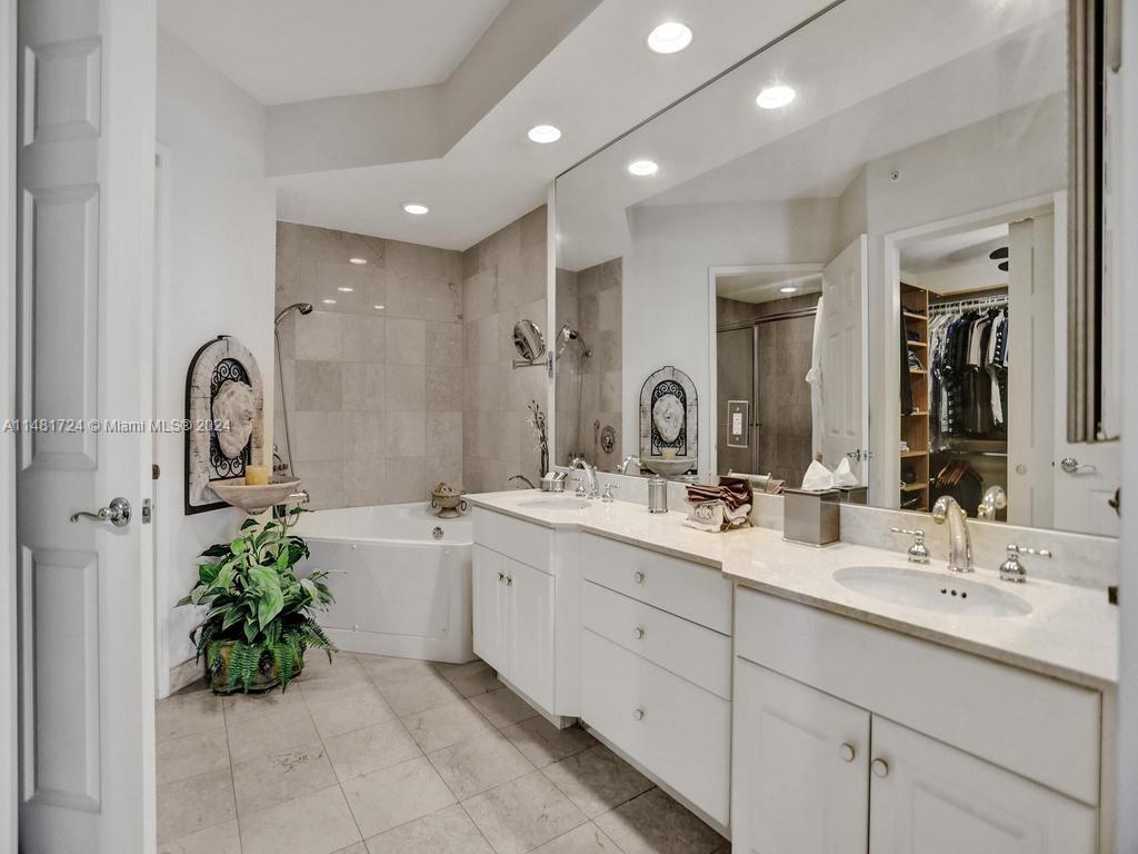 3370 Hidden Bay Dr Unit: 1709