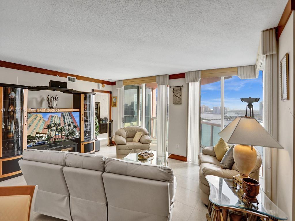 3370 Hidden Bay Dr Unit: 1709