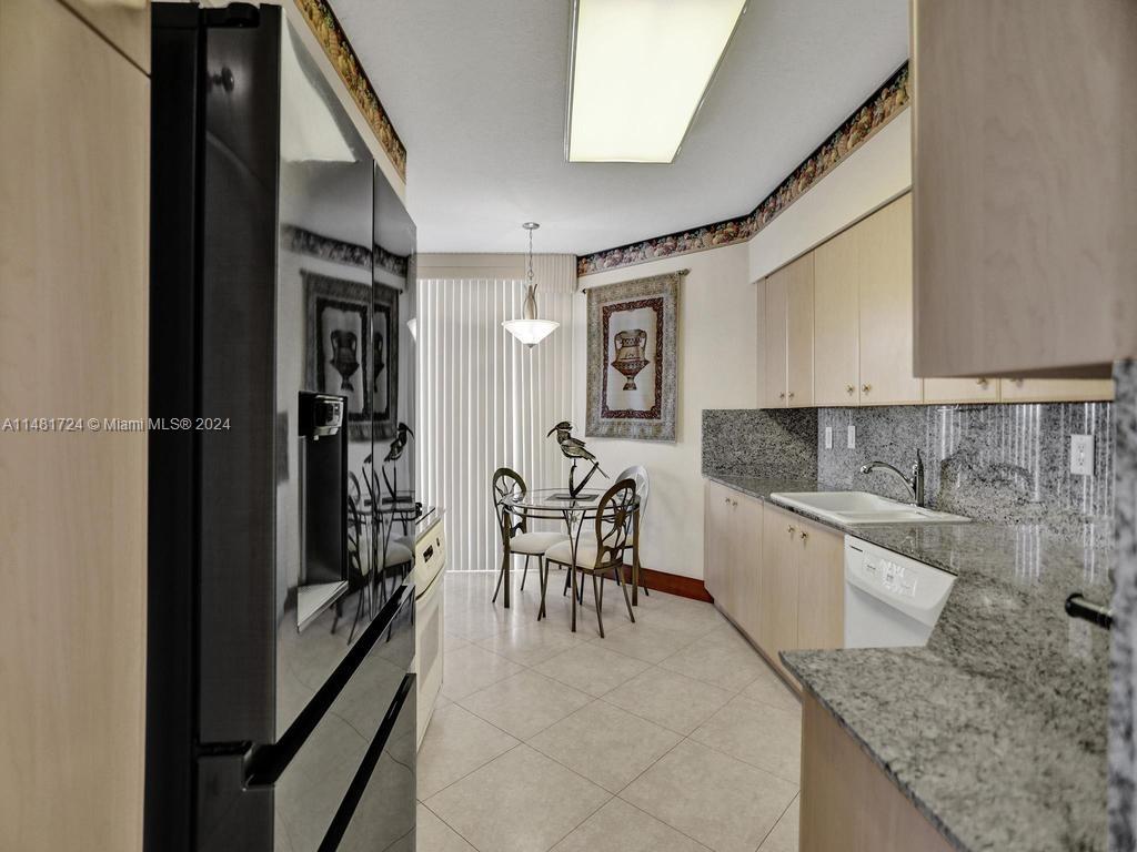 3370 Hidden Bay Dr Unit: 1709
