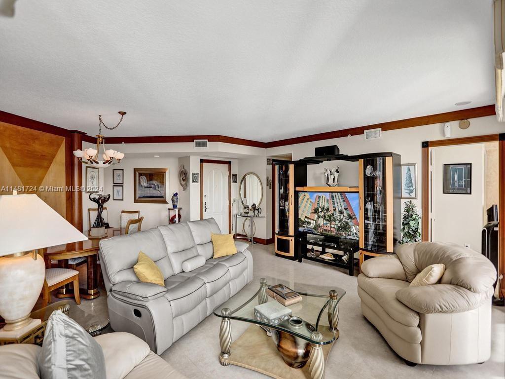 3370 Hidden Bay Dr Unit: 1709