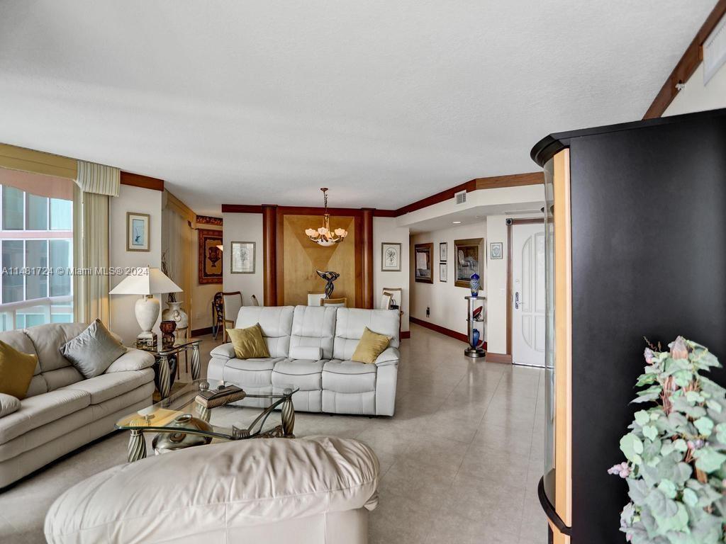 3370 Hidden Bay Dr Unit: 1709