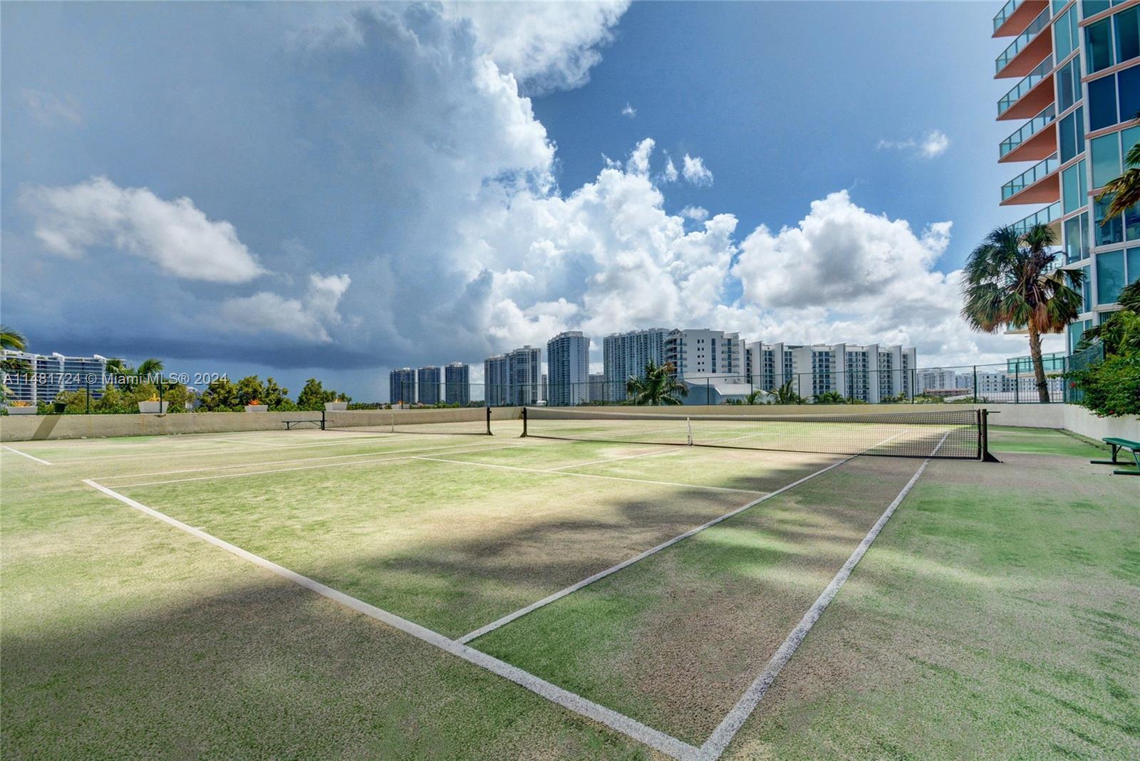 3370 Hidden Bay Dr Unit: 1709