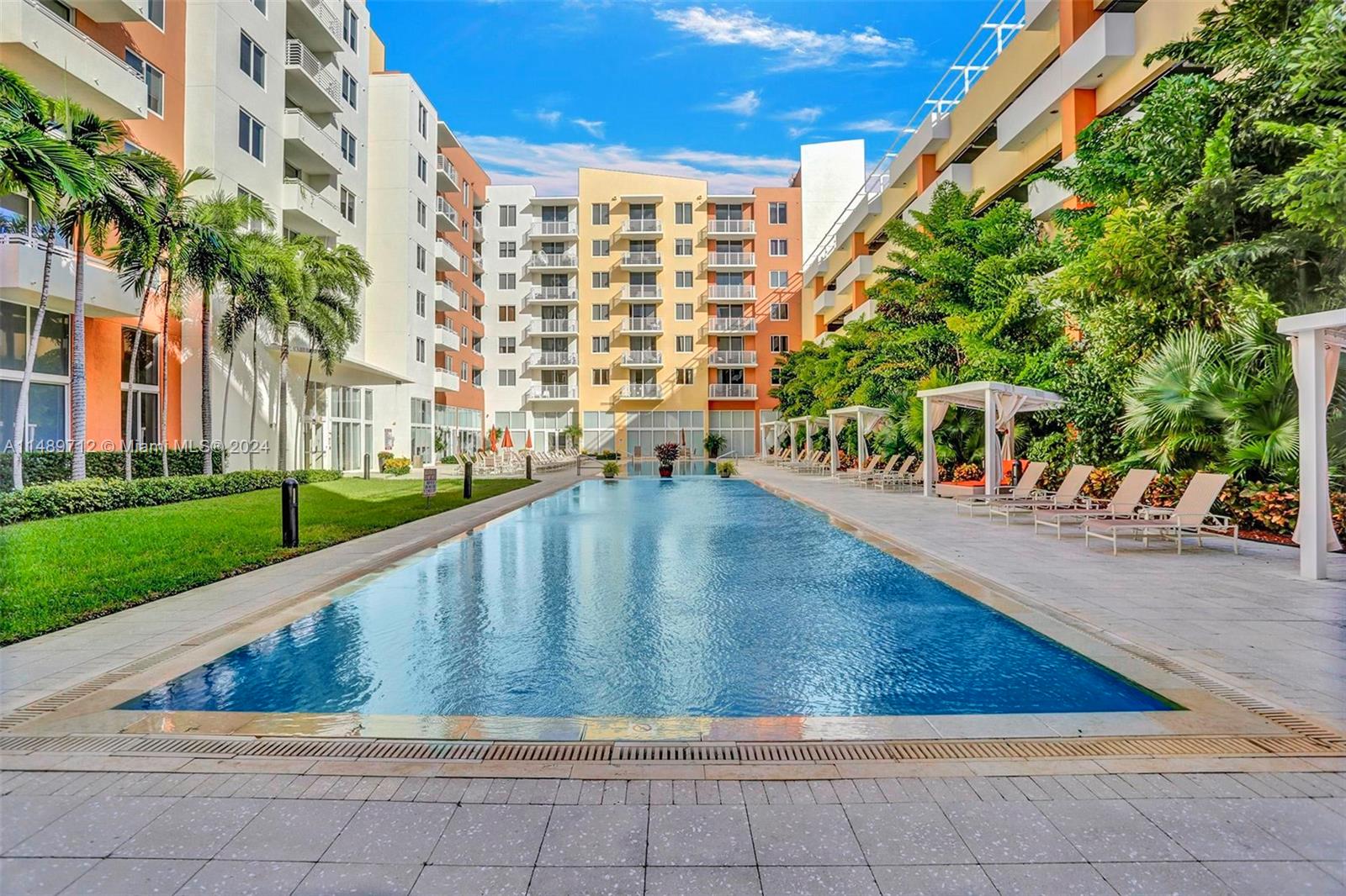 2775 NE 187th St Unit: 120